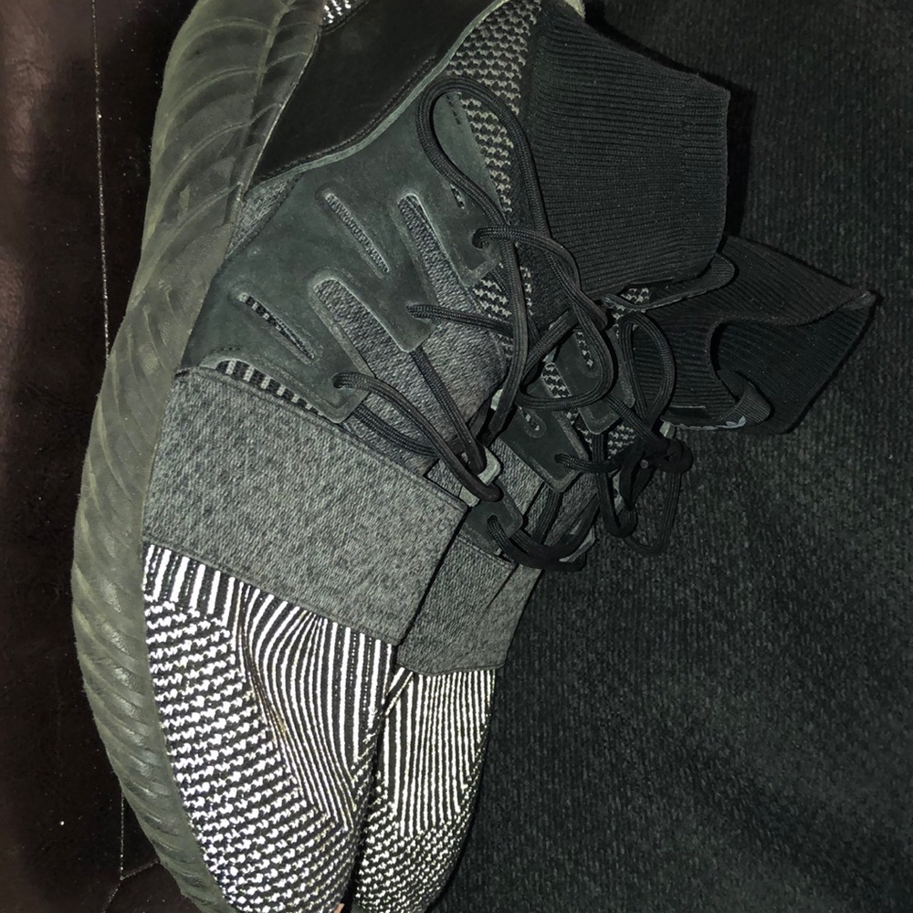 Men’s size 12 black adidas